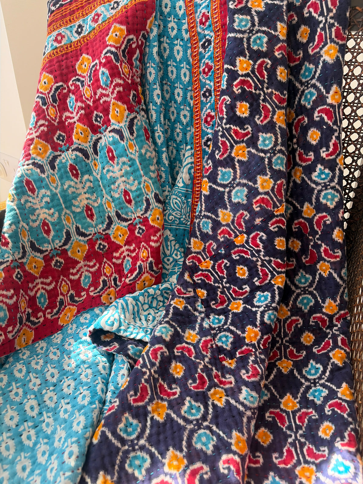 THROWS – Jeanette Farrier