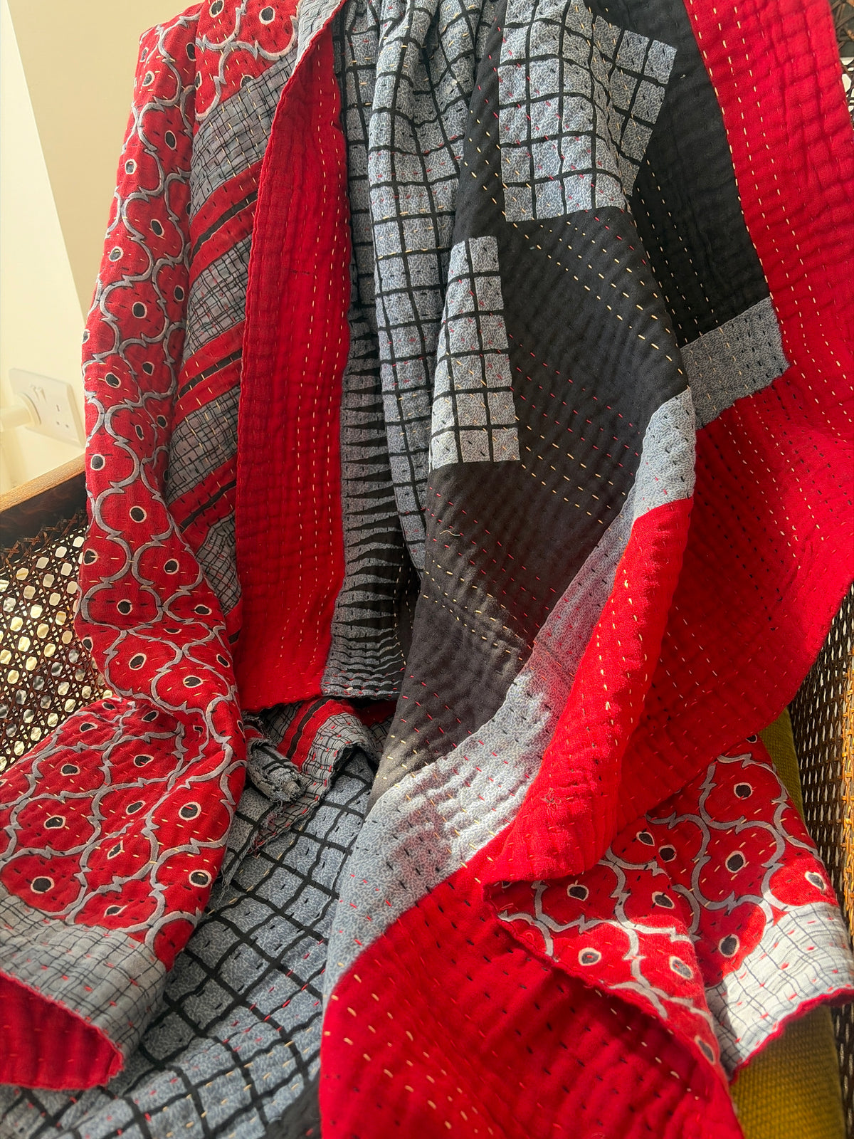 THROWS – Jeanette Farrier