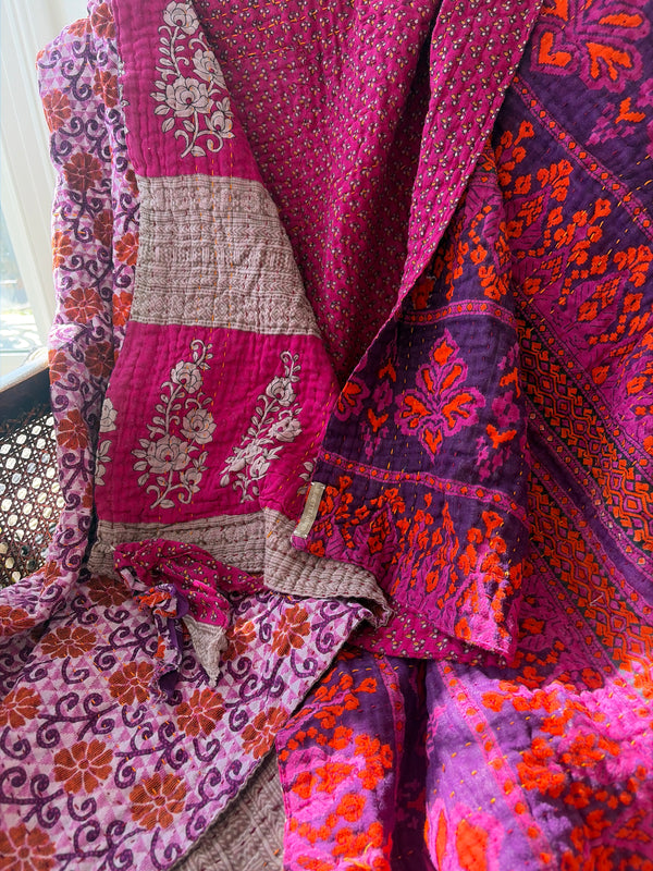 THROWS – Jeanette Farrier