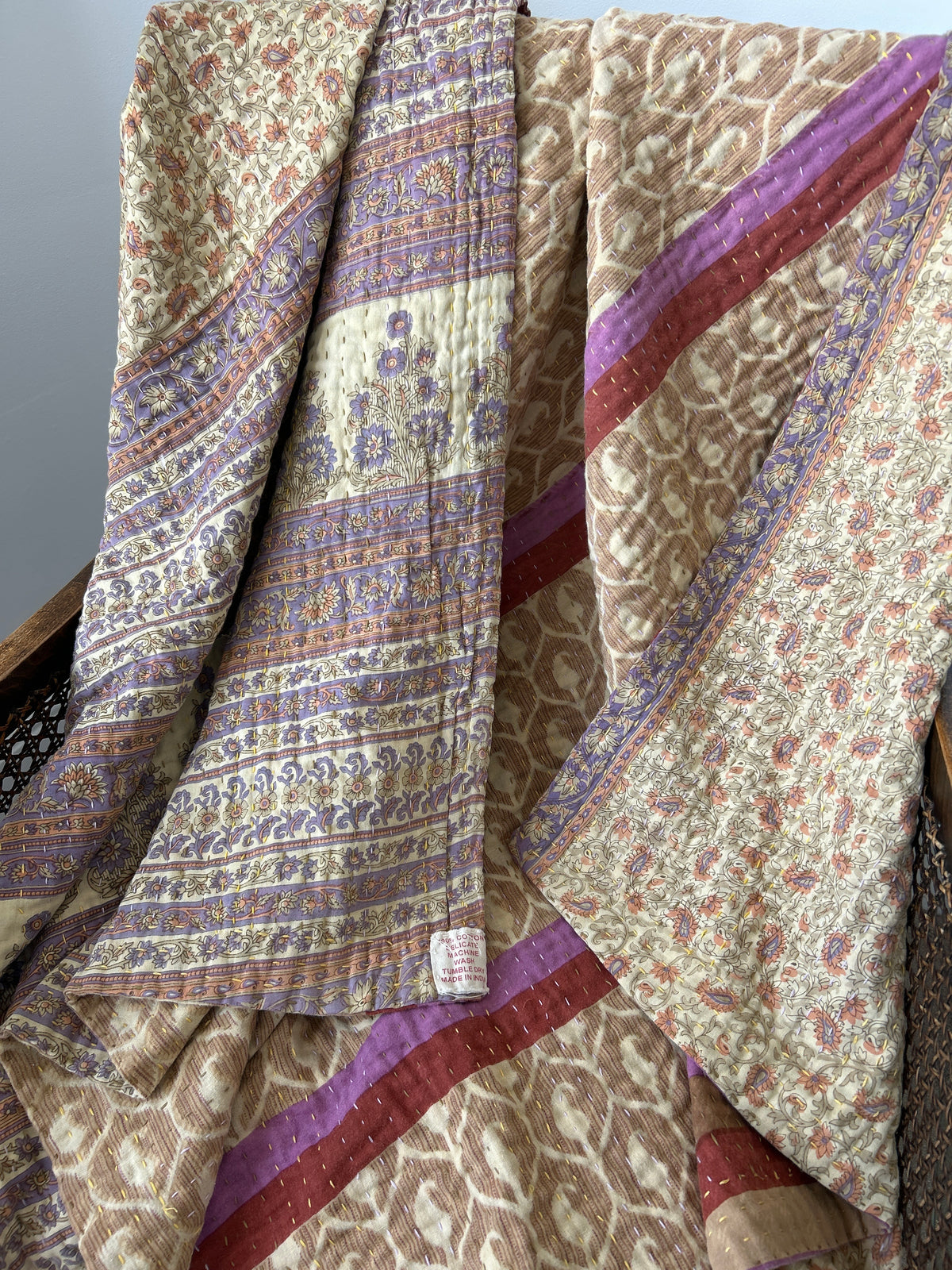 THROWS – Jeanette Farrier